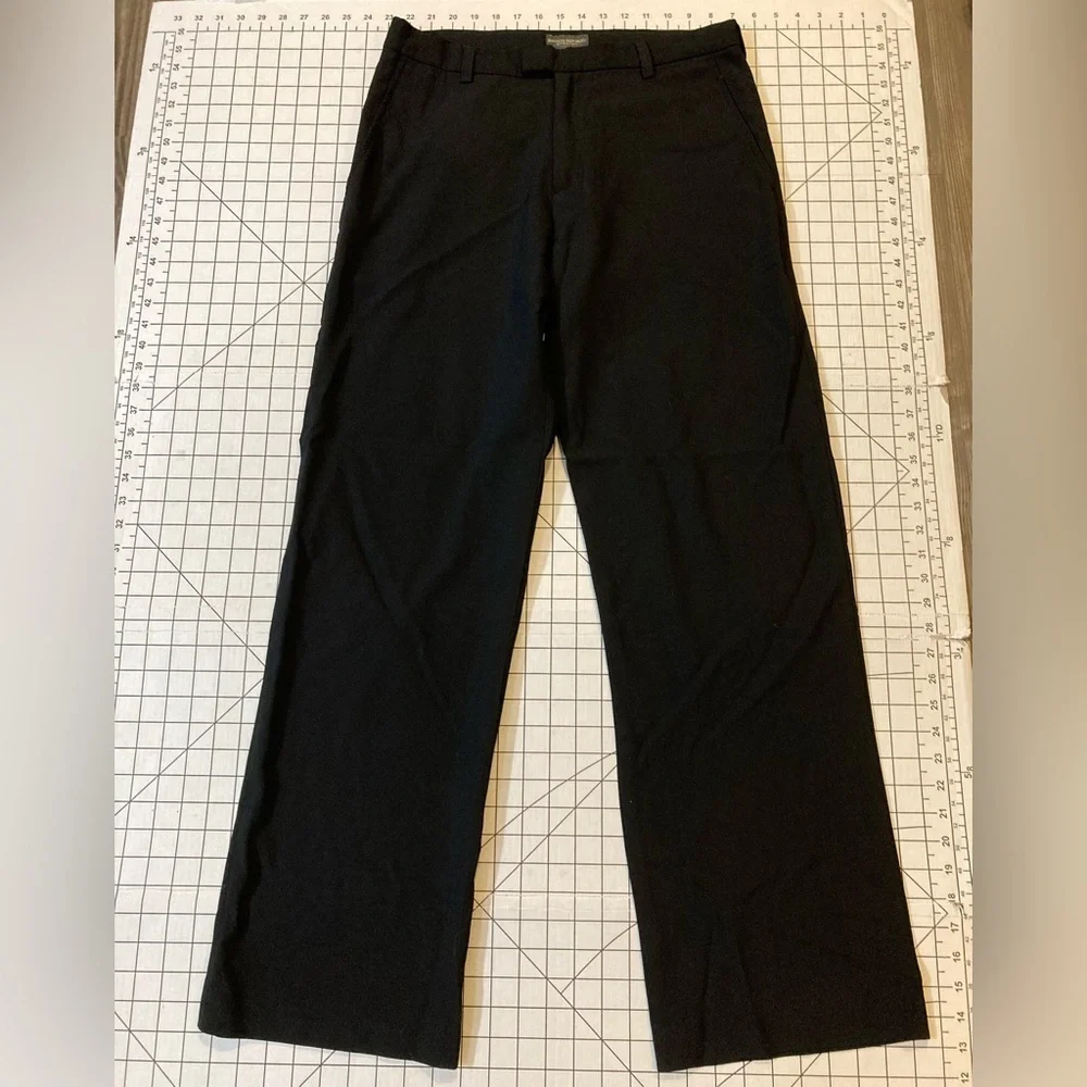 Banana Republic Men’s Size 33L Black Pants‎